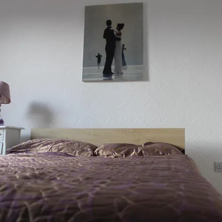 Mother-in-law * Leeds (West Yorkshire)