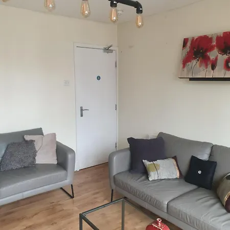Mother-in-law Leeds Guest house *