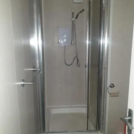 Mother-in-law Лидс