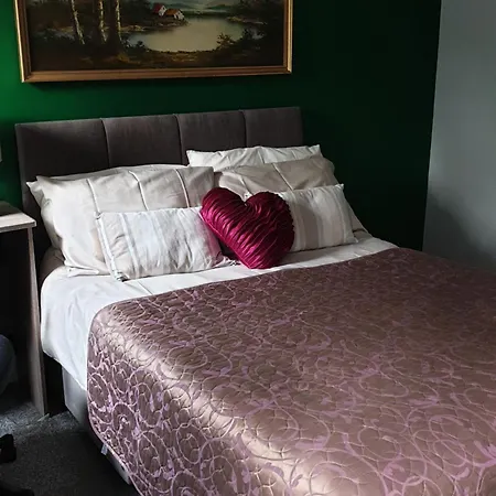 Гостевой дом Mother-in-law Лидс