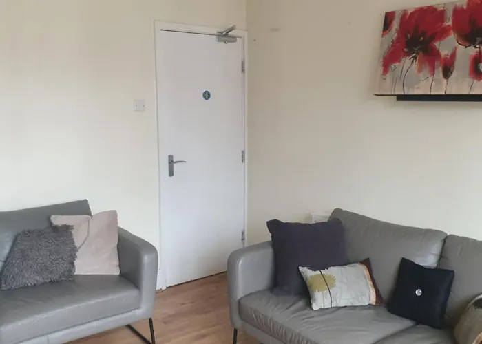 Mother-in-law Гостьовий будинок *