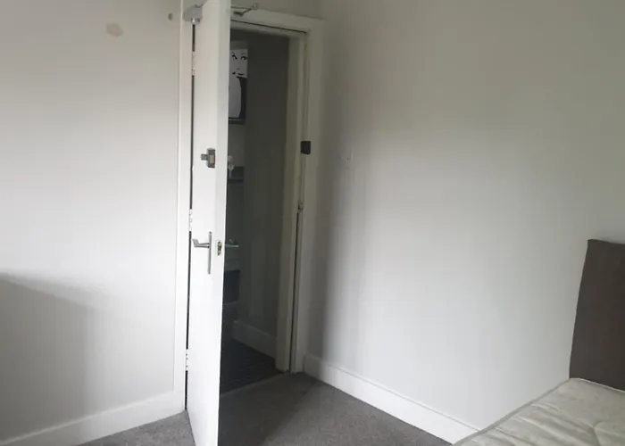 Гостьовий будинок Mother-in-law *