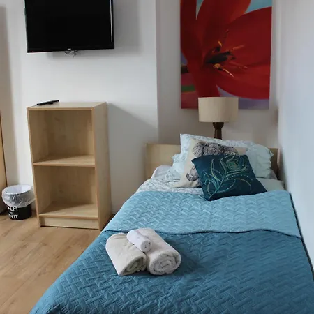 Mother-in-law Leeds (West Yorkshire)